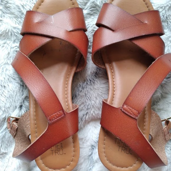 Sandals - Picture 2 of 2